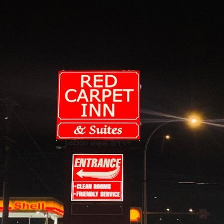 Red Carpet Inn & Suites YYC Kültér fotó
