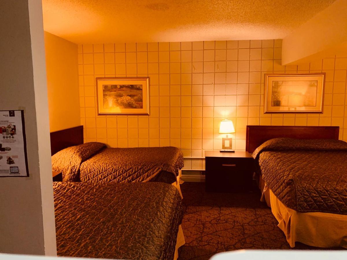 Red Carpet Inn & Suites YYC Kültér fotó